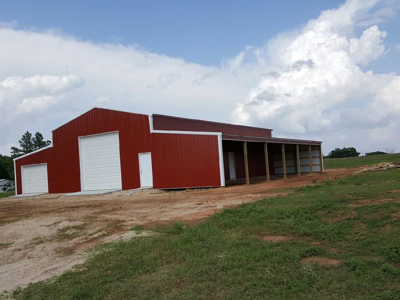 Post Frame Building — Raised Center Aisle