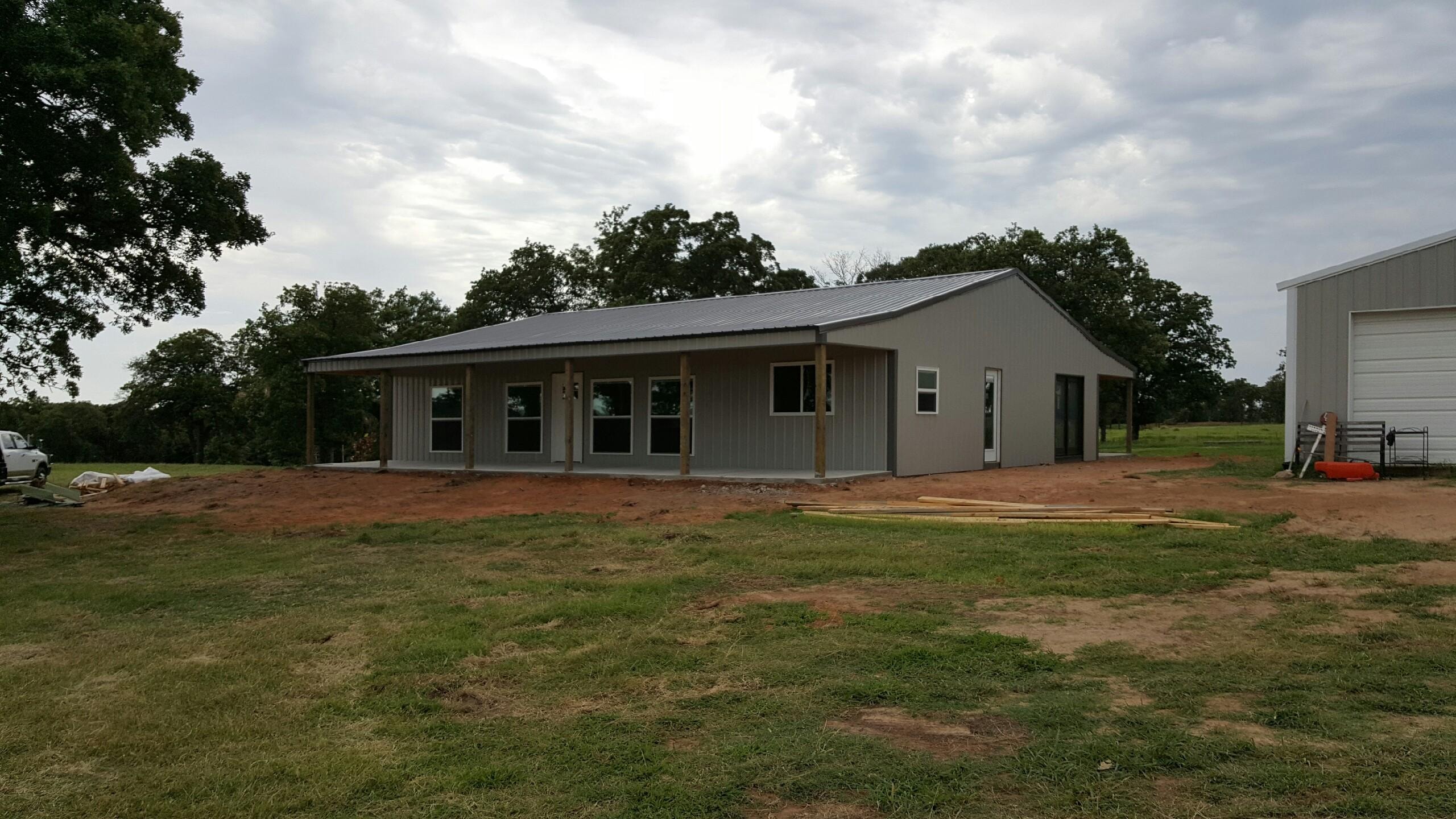 Post Frame Building 30x50x10 2-10 ft porches
